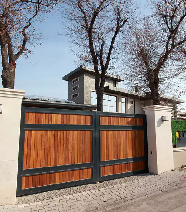 Wooden Gate Repair Summerlin